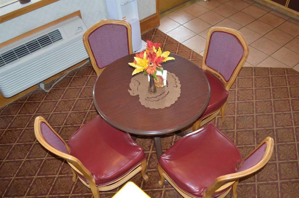 Winnemucca Holiday Motel Zewnętrze zdjęcie