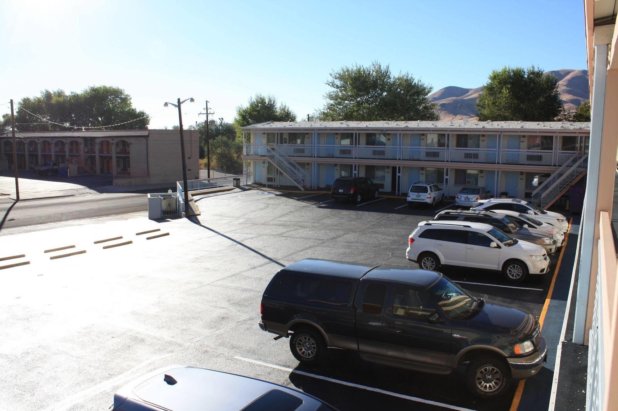 Winnemucca Holiday Motel Zewnętrze zdjęcie