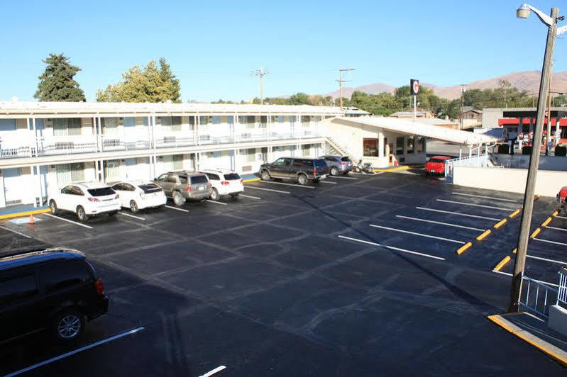 Winnemucca Holiday Motel Zewnętrze zdjęcie
